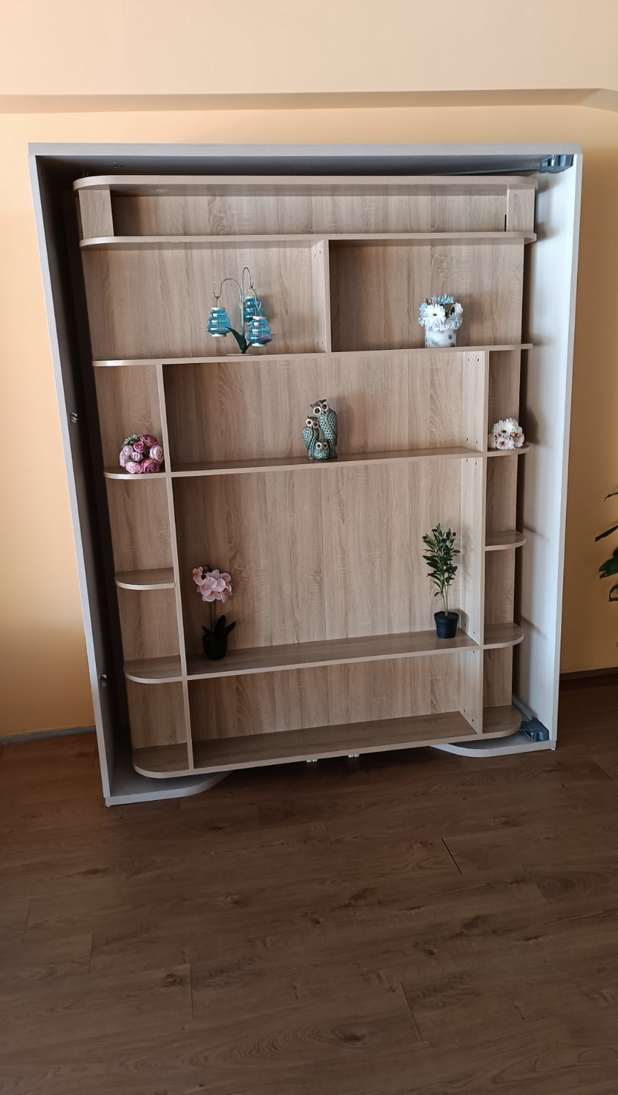 Вертикален ротирачки кревет 2